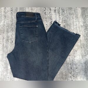 Judy Blue Straight-Leg Jeans